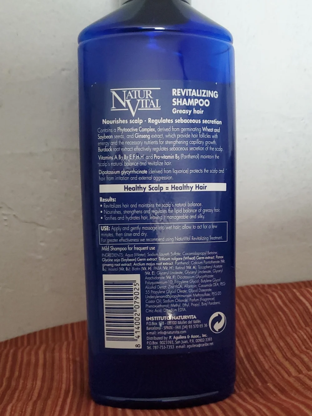 Revitalizing Shampoo for Greasy Hair - Blue